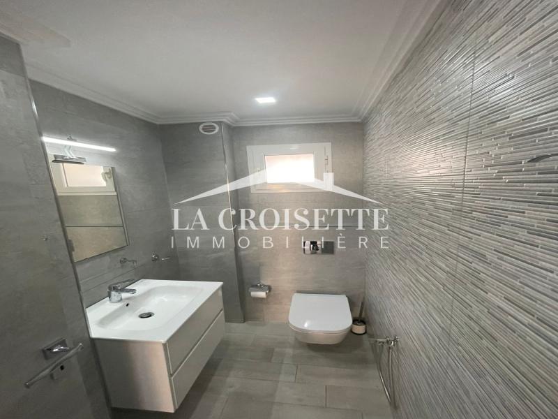 Appartement S+2 avec jardin et piscine à Gammarth